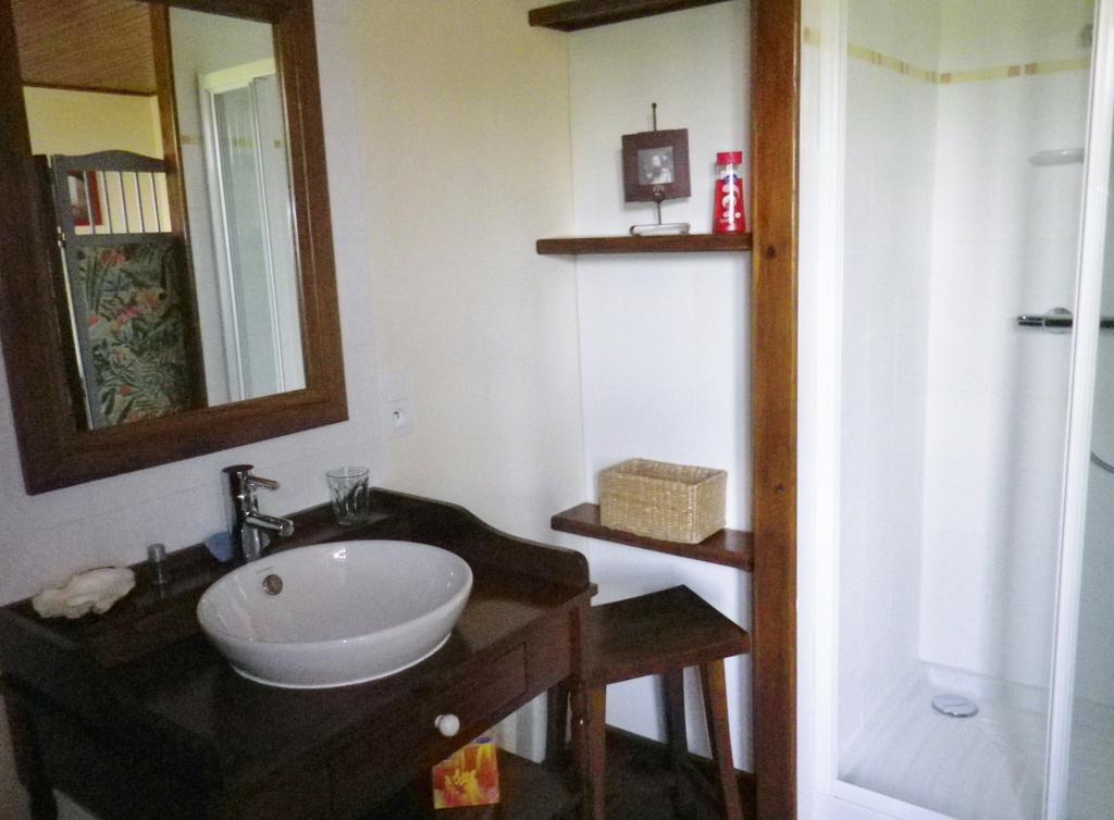 Chambre D'Hotes La Haie Fleurie Chevillard Bilik gambar